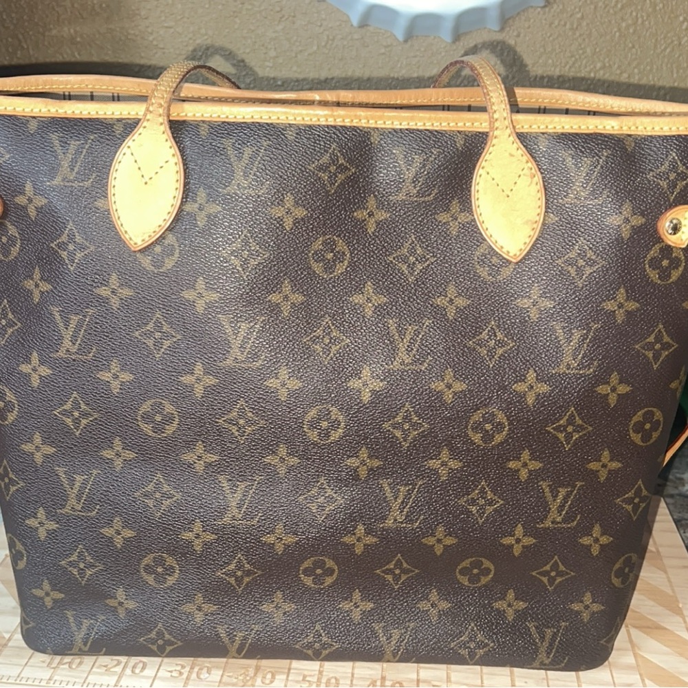 Louis Vuitton never full MM